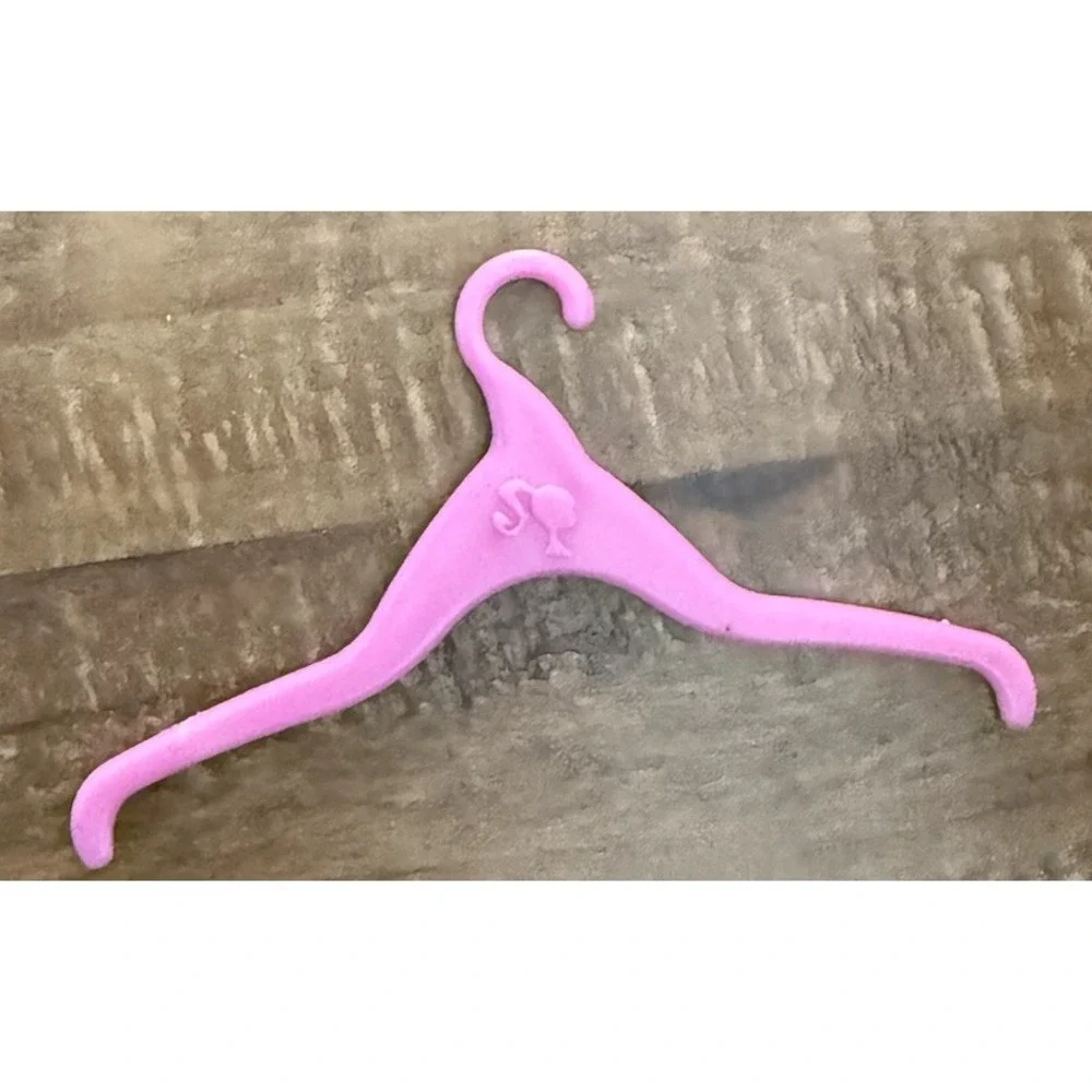 Barbie Pink Clothes Hanger 1 Piece‎